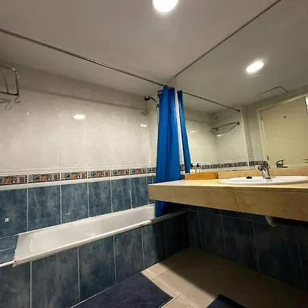 Apartment Comfortable With Park And Pools
